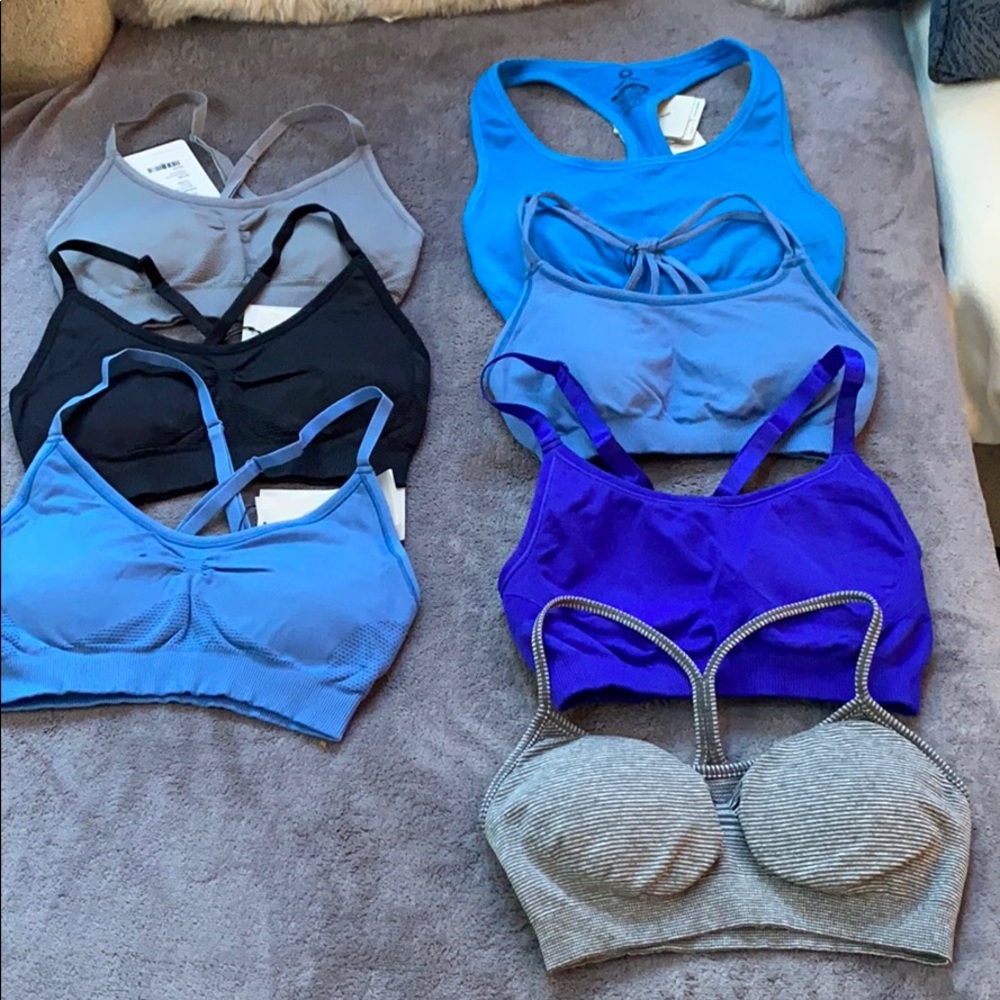 Navy shades varieties of sport bras and crops - Picture 6 of 9